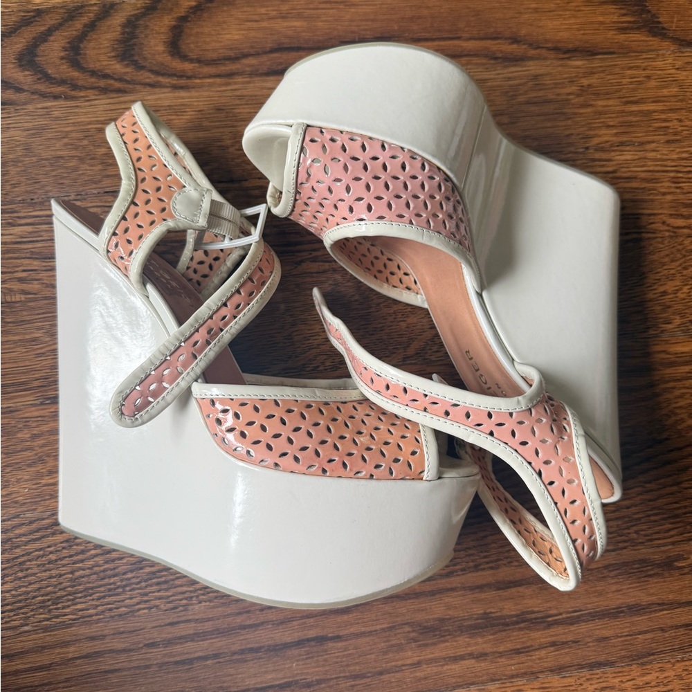 Kurt Geiger London Wedges